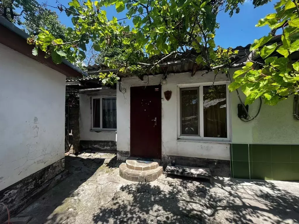 3-к кв. Крым, Симферополь пер. Пограничников, 5 (60.0 м) - Фото 1