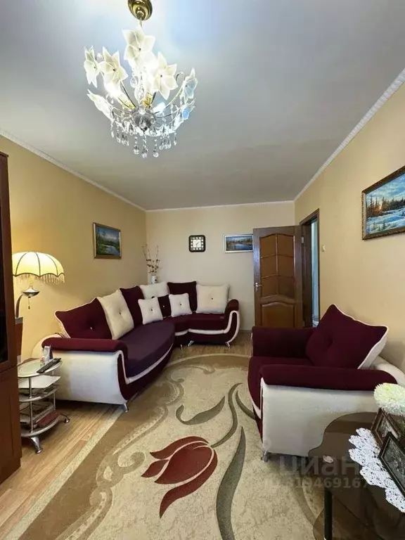 3-к кв. Белгородская область, Белгород Почтовая ул., 74 (80.0 м) - Фото 0