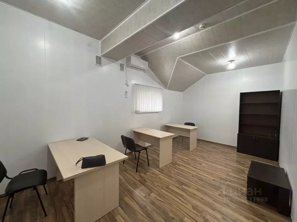 Офис в Дагестан, Махачкала ул. Коркмасова, 45 (25 м) - Фото 1