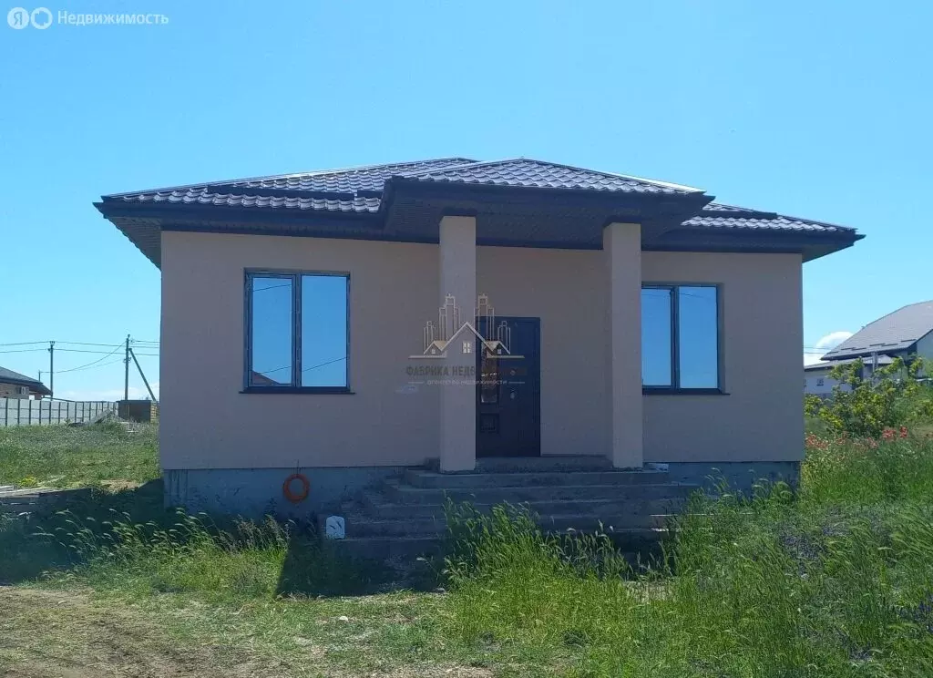 Дом в Мирное, Черноморская улица (142 м) - Фото 2