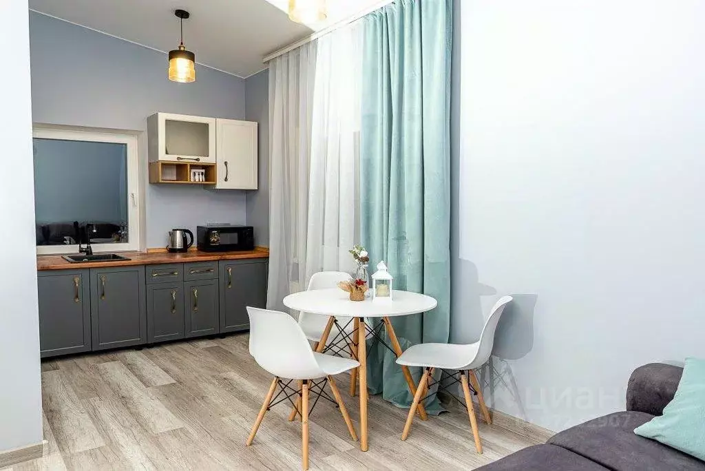 Комната Псковская область, Печоры Октябрьская пл, 4 (30.0 м) - Фото 1
