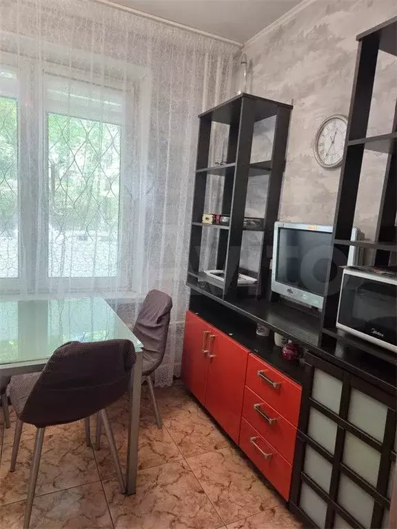 2-к. квартира, 56 м, 1/9 эт. - Фото 1