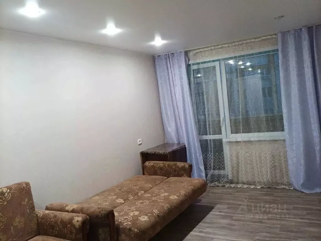 1-к кв. Кировская область, Киров просп. Строителей, 36 (36.0 м) - Фото 2