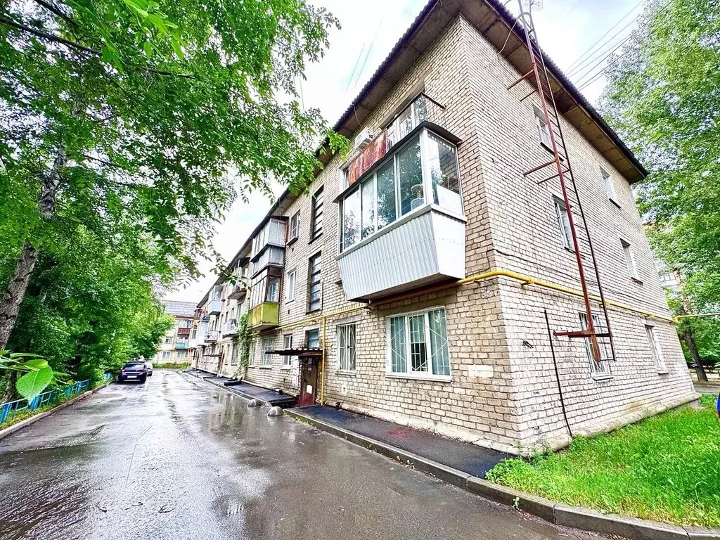 2-к кв. Свердловская область, Екатеринбург ул. Авиаторов, 15 (42.0 м) - Фото 0
