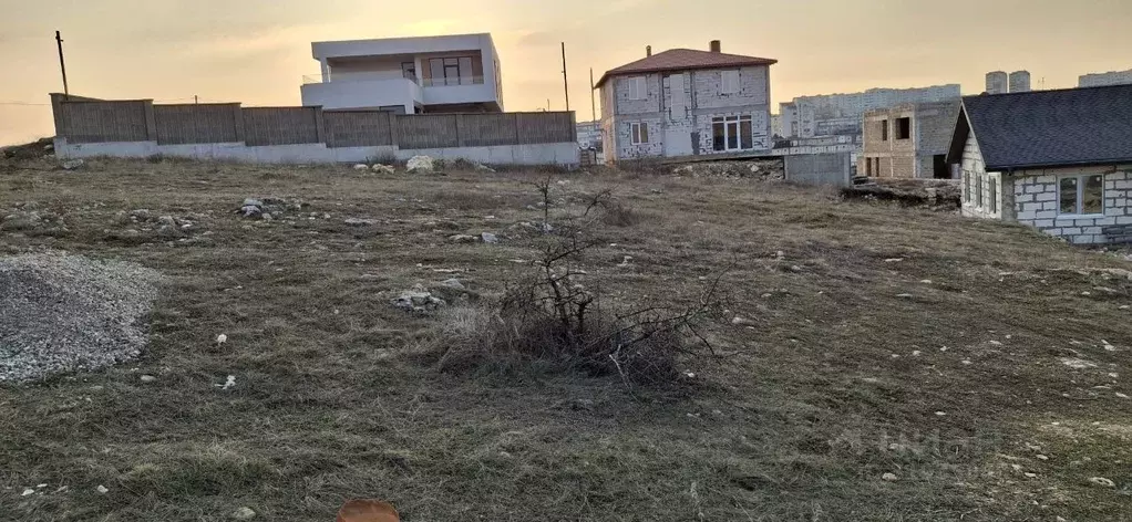 Участок в Севастополь ул. Остен-Сакена, 64 (8.0 сот.) - Фото 0