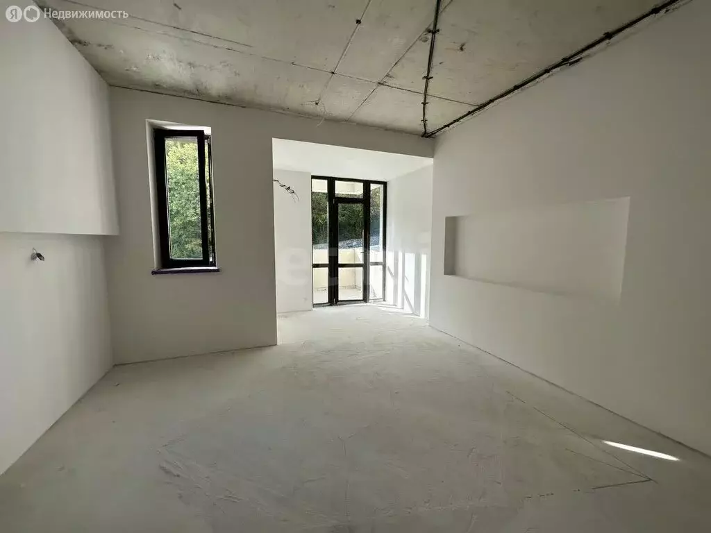 2-комнатная квартира: Республика Крым, муниципальный округ Ялта, ... - Фото 2