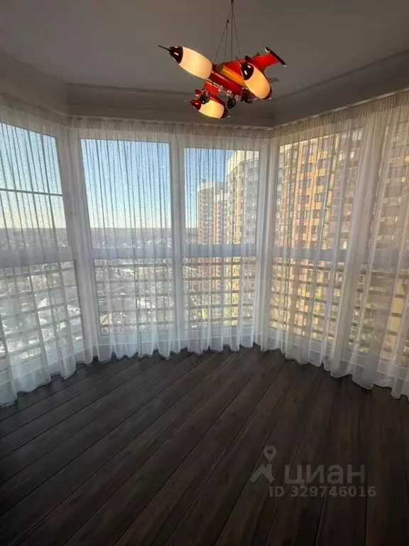 3-к кв. Московская область, Одинцово ул. Сколковская, 1Г (95.0 м) - Фото 2