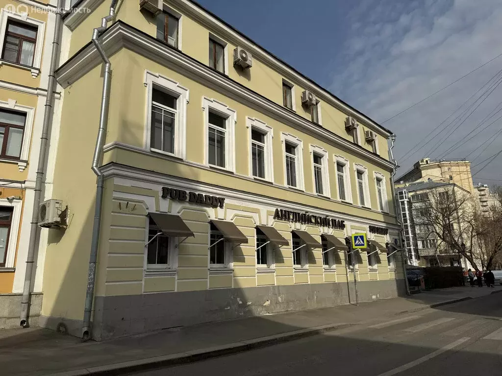 Квартира-студия: Москва, Большой Овчинниковский переулок, 18с1 (10 м) - Фото 0