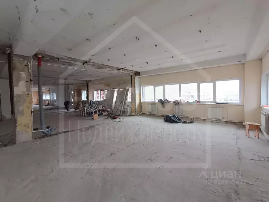 Помещение свободного назначения в Омская область, Омск бул. ... - Фото 2