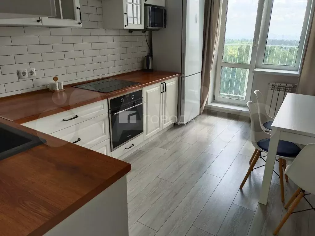 1-к. квартира, 40 м, 8/10 эт. - Фото 1