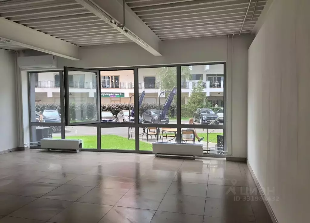 Помещение свободного назначения в Московская область, Красногорск бул. ... - Фото 1
