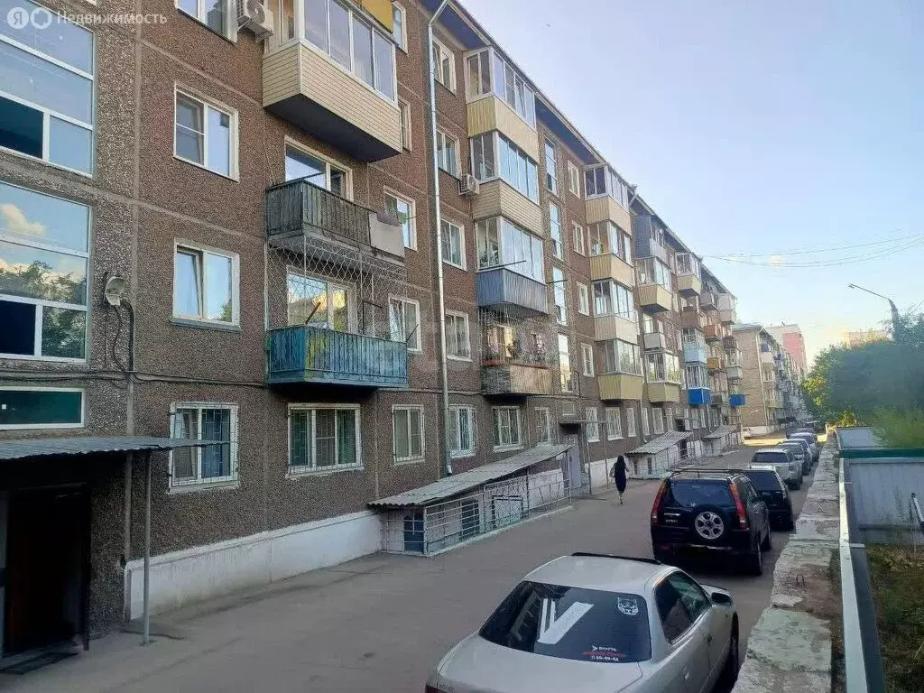 3-комнатная квартира: Улан-Удэ, улица Жердева, 7 (60 м) - Фото 1