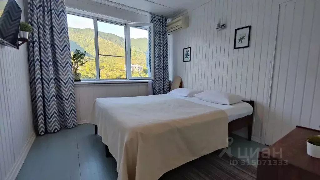 Комната Краснодарский край, Геленджик ул. Циолковского, 24 - Фото 1