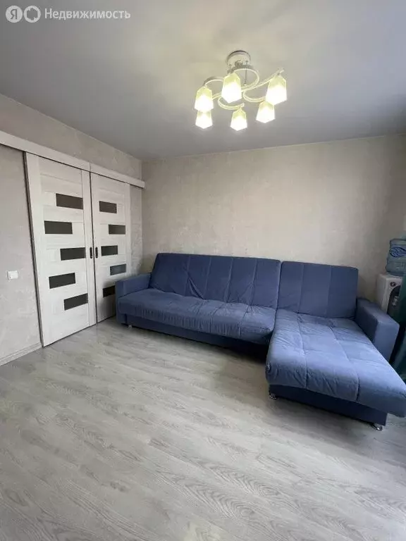 3-комнатная квартира: Екатеринбург, жилой район Вторчермет, ... - Фото 1