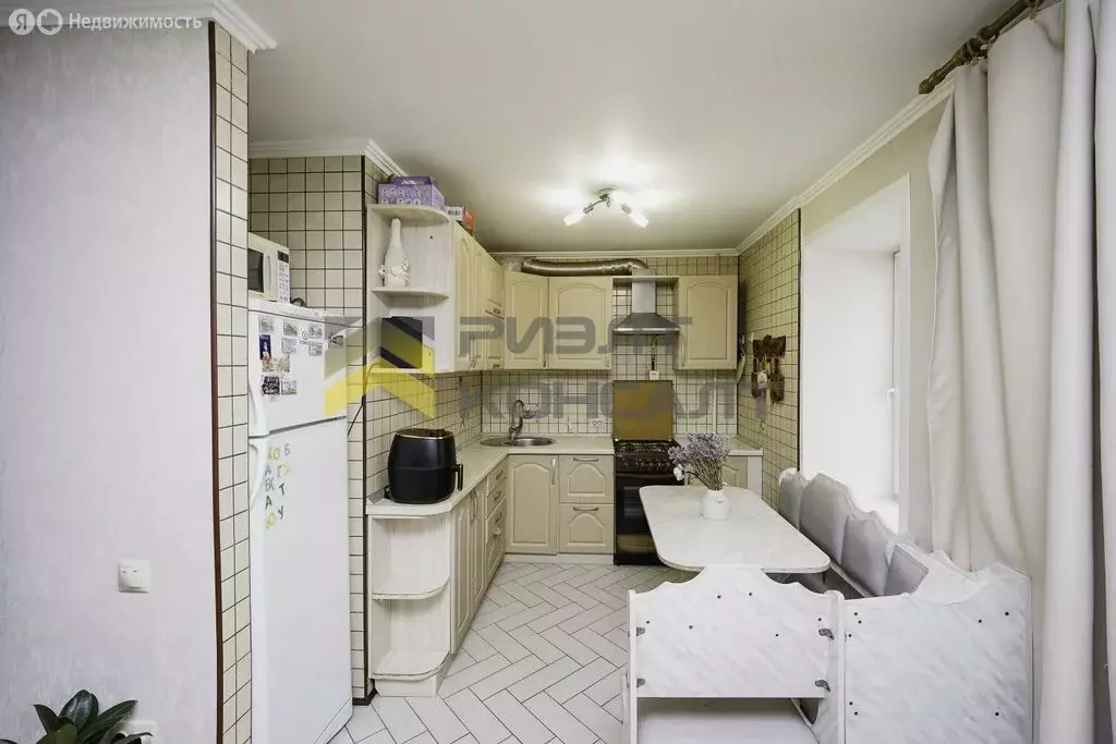 Квартира-студия: Омск, микрорайон Привокзальный, улица Гризодубовой, 9 ... - Фото 1