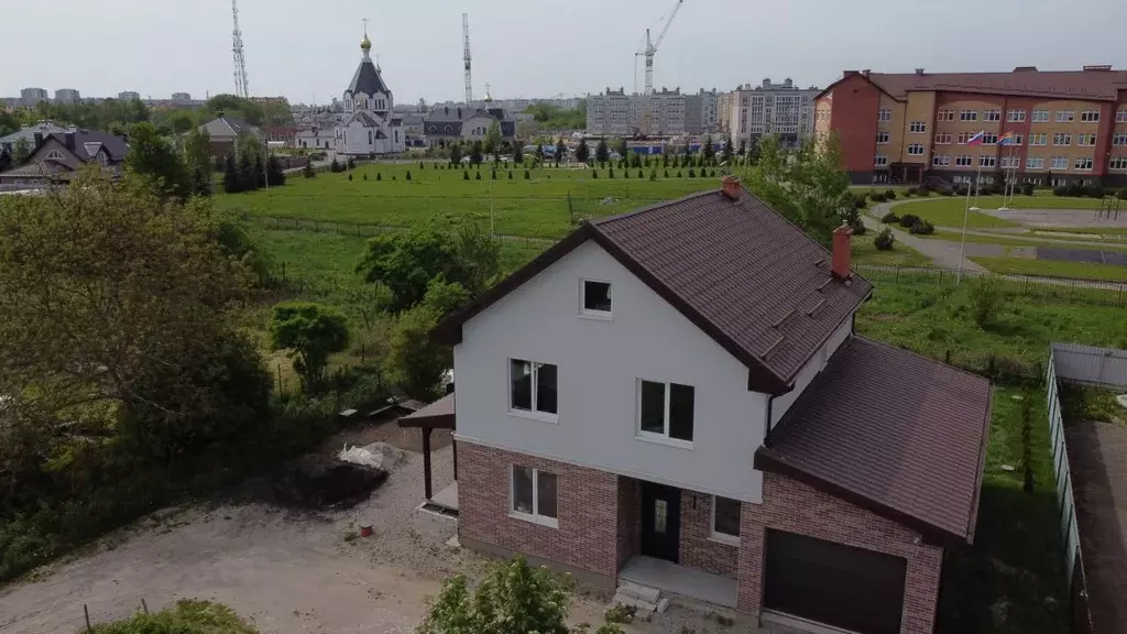 Дом в Калининградская область, Гурьевский муниципальный округ, пос. ... - Фото 0