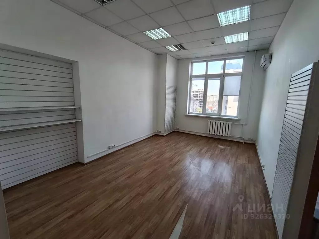 Офис в Краснодарский край, Краснодар Красная ул., 113 (45 м) - Фото 2