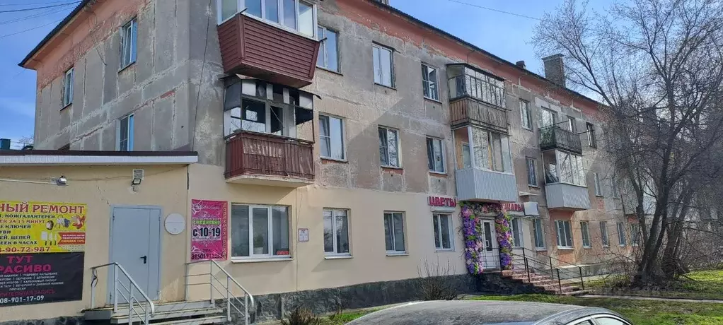 3-к кв. Свердловская область, Среднеуральск Уральская ул., 11 (53.4 м) - Фото 1