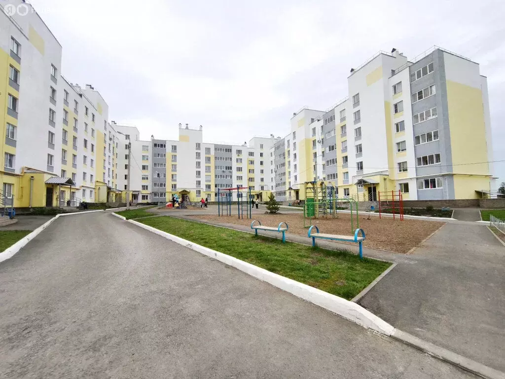 1-комнатная квартира: село Миловка, проспект Чижова, 5 (37.8 м) - Фото 0