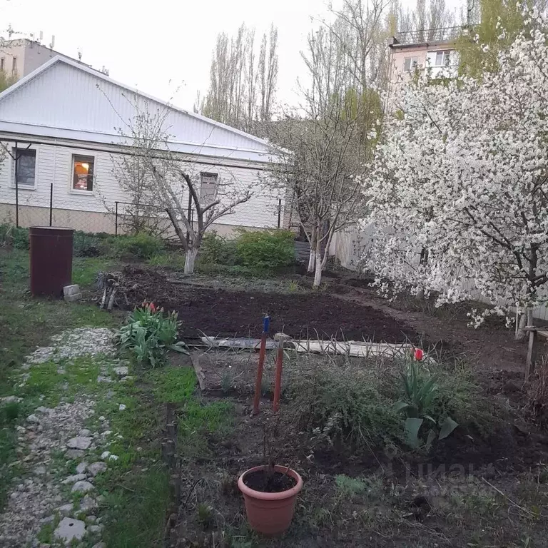 Дом в Саратовская область, Саратов имени Е.И.Пугачева мкр,  (63 м) - Фото 0