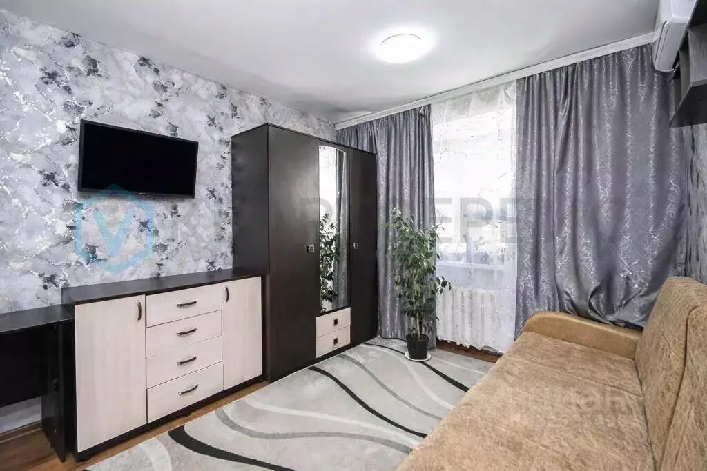 Комната Омская область, Омск ул. Декабристов, 157 (17.9 м) - Фото 2