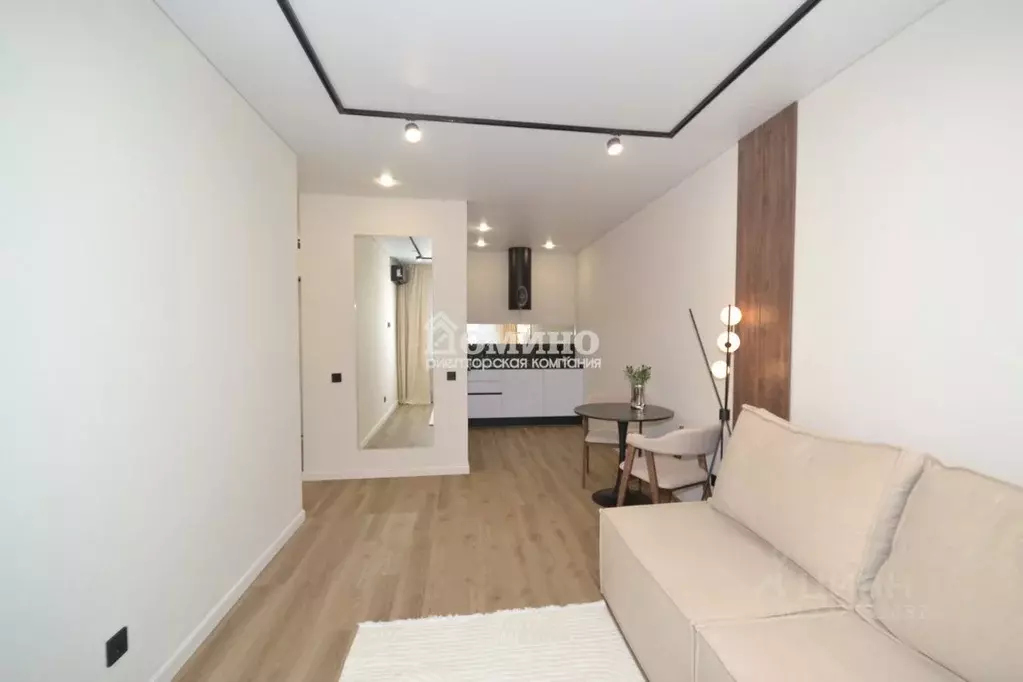 1-к кв. Тюменская область, Тюмень Новгородская ул., 22 (39.0 м) - Фото 1