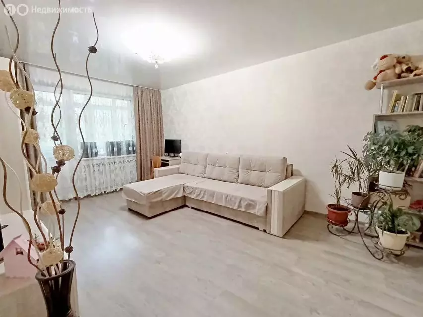 3-комнатная квартира: Таганрог, улица Сергея Шило, 202 (74 м) - Фото 1