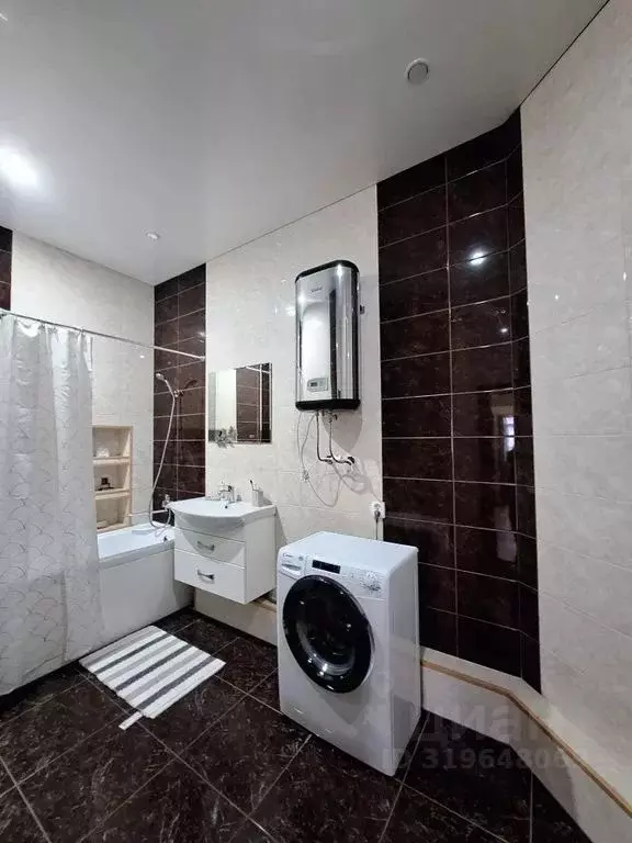 2-к кв. Курская область, Курск ул. Ленина, 17 (68.0 м) - Фото 0