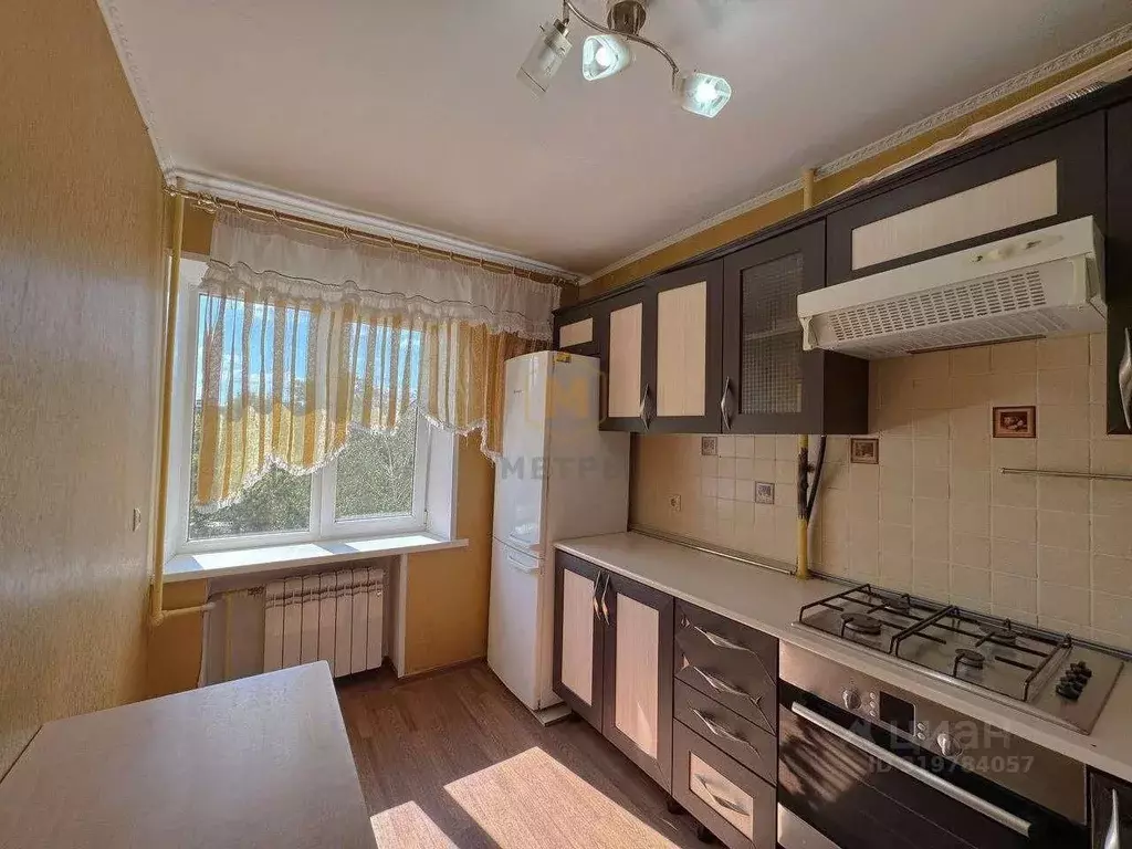 3-к кв. Белгородская область, Белгород ул. Щорса, 13 (52.5 м) - Фото 0