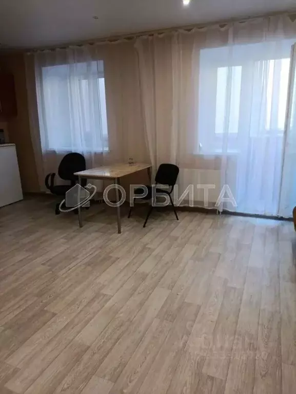 2-к кв. Тюменская область, Тюмень ул. Революции, 228к3 (55.9 м) - Фото 2
