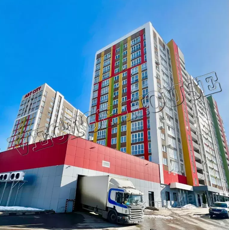 3-к кв. Брянская область, Брянск ул. Горбатова, 18 (76.5 м) - Фото 1