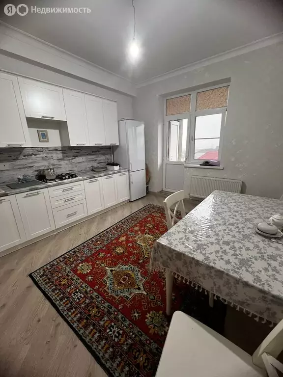 3-комнатная квартира: Махачкала, улица Луначарского, 80 (91 м) - Фото 2