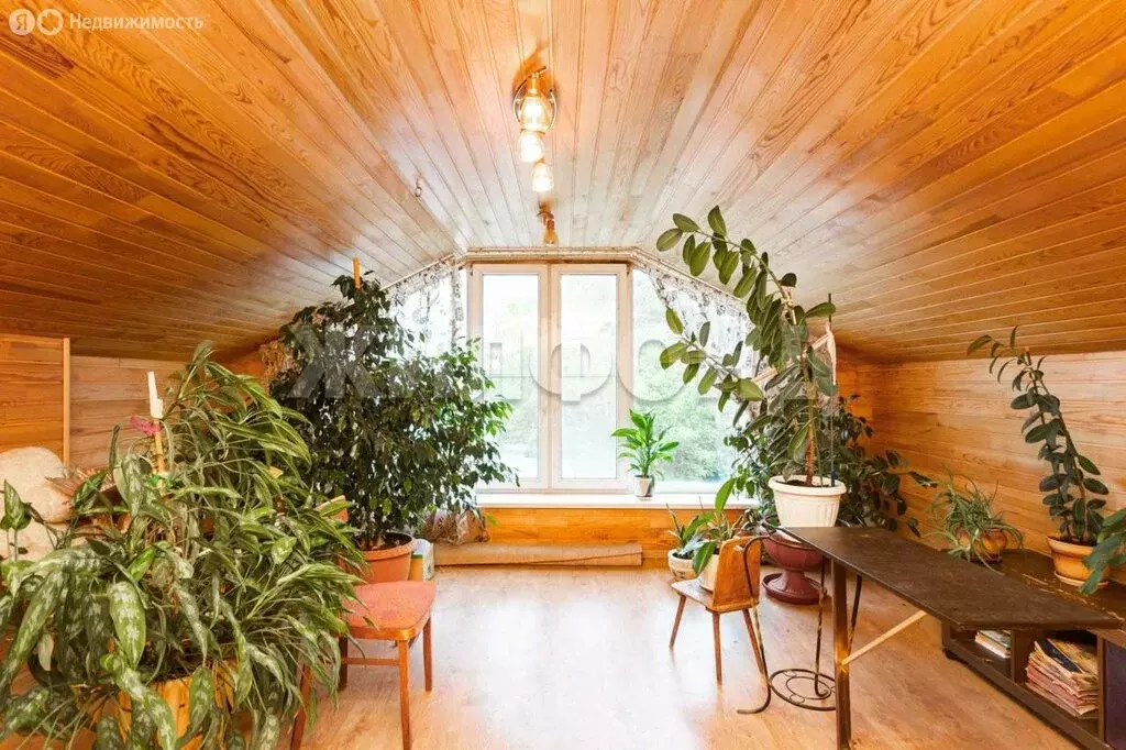 Дом в село Тимирязевское, Школьная улица, 14Б (219.6 м) - Фото 1