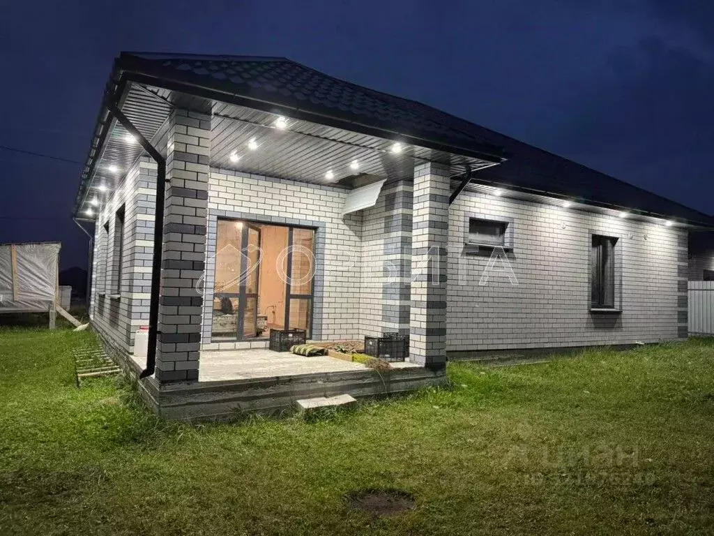 Дом в Тюменская область, Тюменский муниципальный округ, д. Паренкина ... - Фото 1