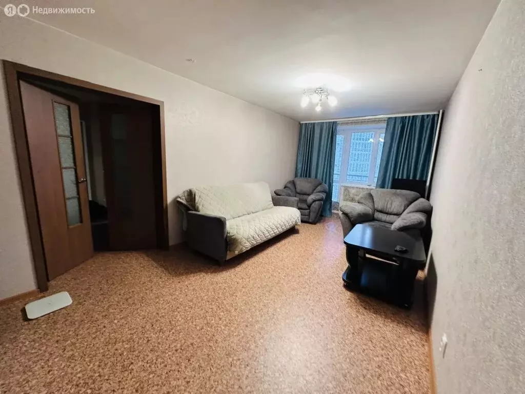 3-комнатная квартира: Новокузнецк, проспект Н.С. Ермакова, 10 (71.9 м) - Фото 1