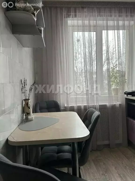 3-комнатная квартира: Белгород, улица Костюкова, 8 (61.9 м) - Фото 1