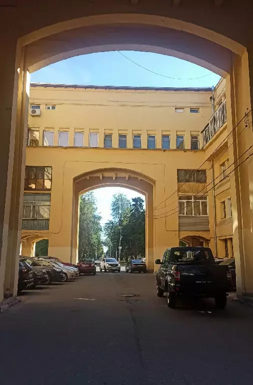 Продается 3-комнатная квартира - Фото 2