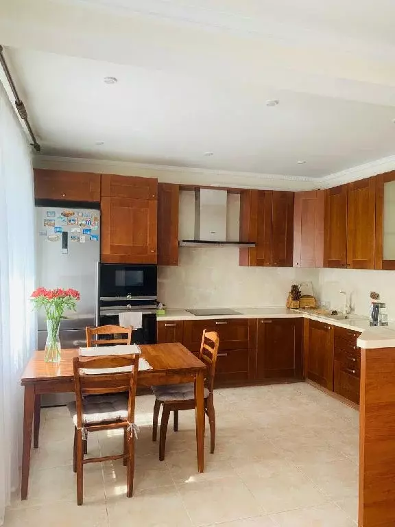 Продается 4-комнатная квартира - Фото 1