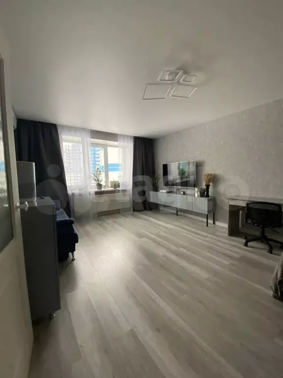 1-к. квартира, 40,2 м, 8/10 эт. - Фото 1