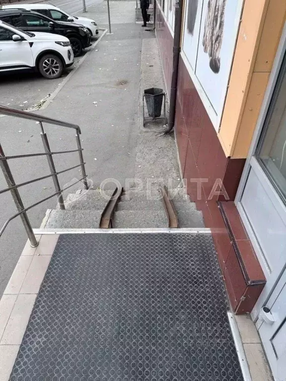 Помещение свободного назначения в Тюменская область, Тюмень ул. ... - Фото 2
