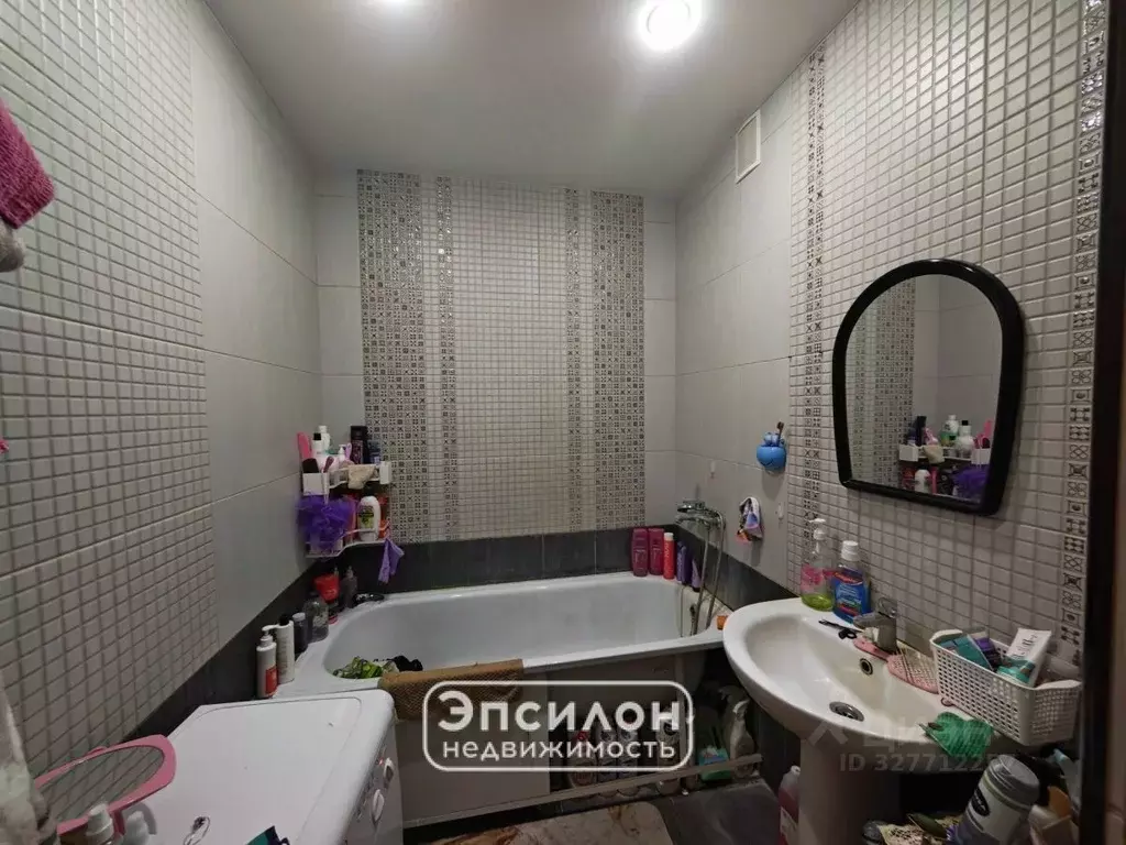 3-к кв. Курская область, Курск просп. Вячеслава Клыкова, 38 (78.7 м) - Фото 1