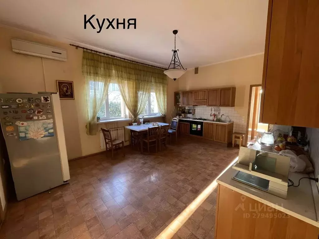 Дом в Крым, Симферополь ул. Тополевая, 16 (621 м) - Фото 1