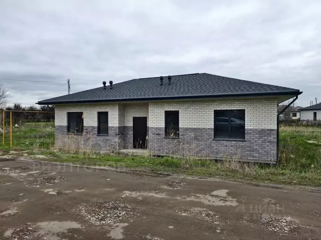 Дом в Волгоградская область, Среднеахтубинский район, Краснослободск ... - Фото 2