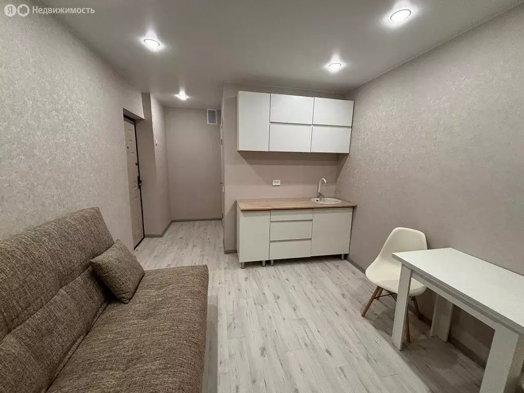 Квартира-студия: Чебоксары, проспект Максима Горького, 9 (23 м) - Фото 0