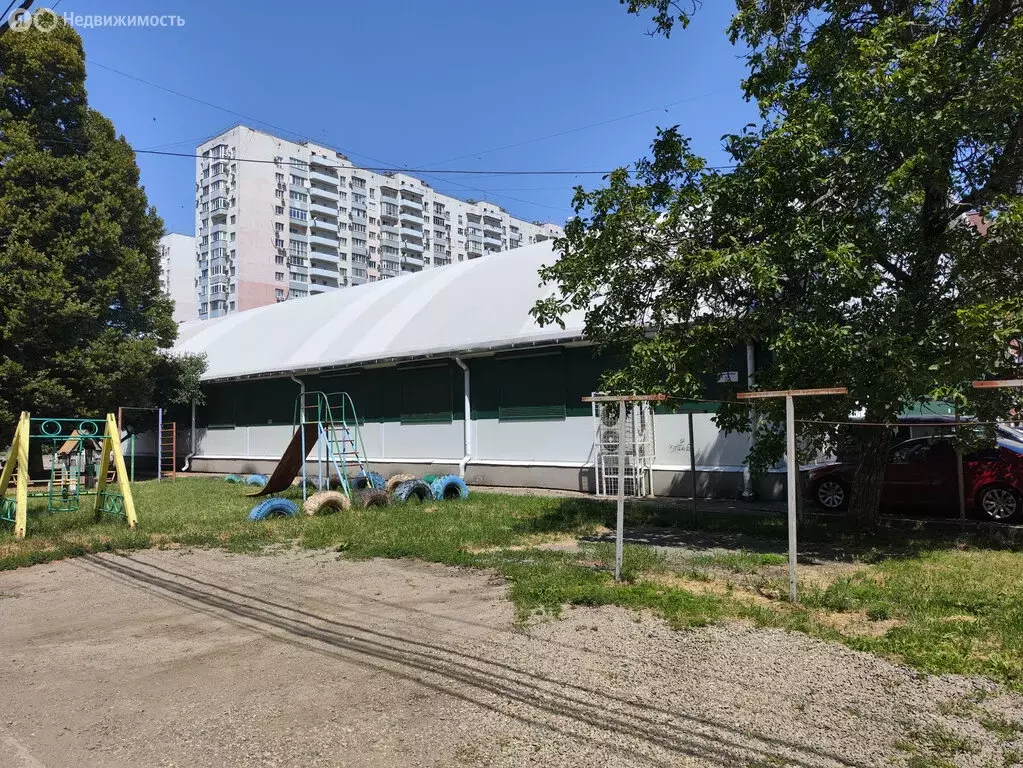 3-комнатная квартира: Краснодар, Кореновская улица, 15 (60.7 м) - Фото 0