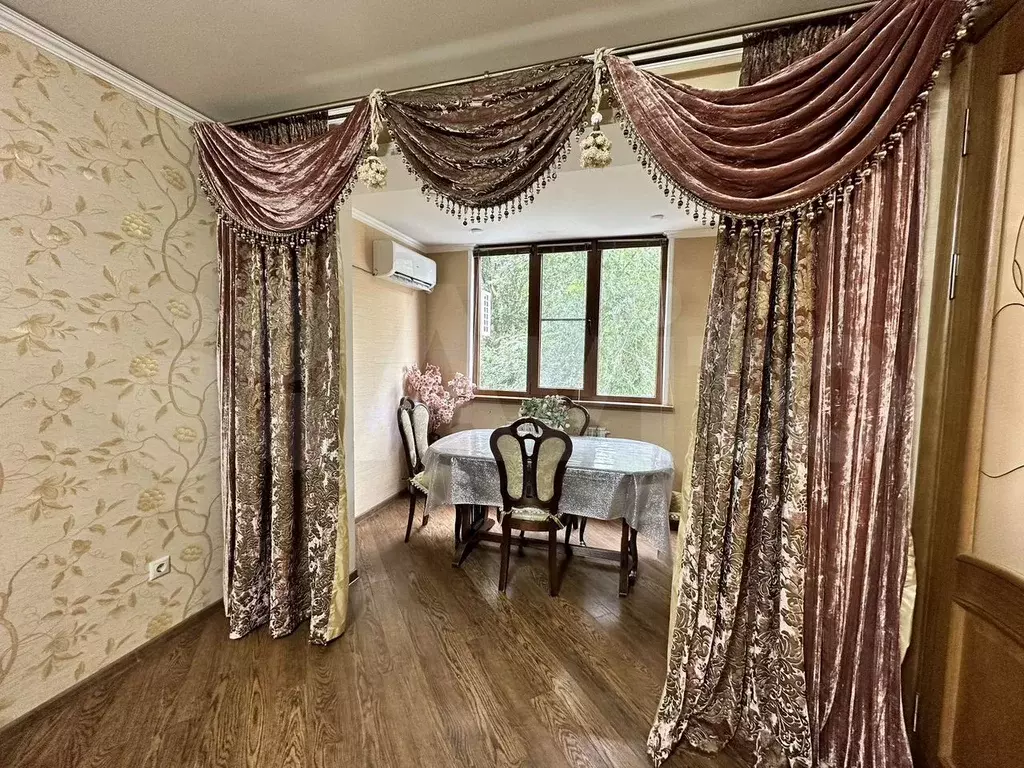 2-к. квартира, 55 м, 2/5 эт. - Фото 0