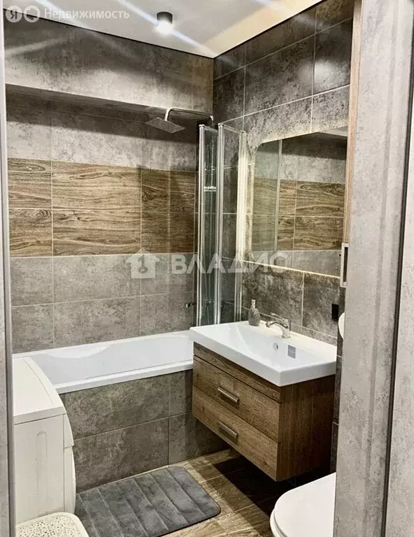 3-комнатная квартира: Иркутск, Братская улица, 7/9 (53 м) - Фото 1