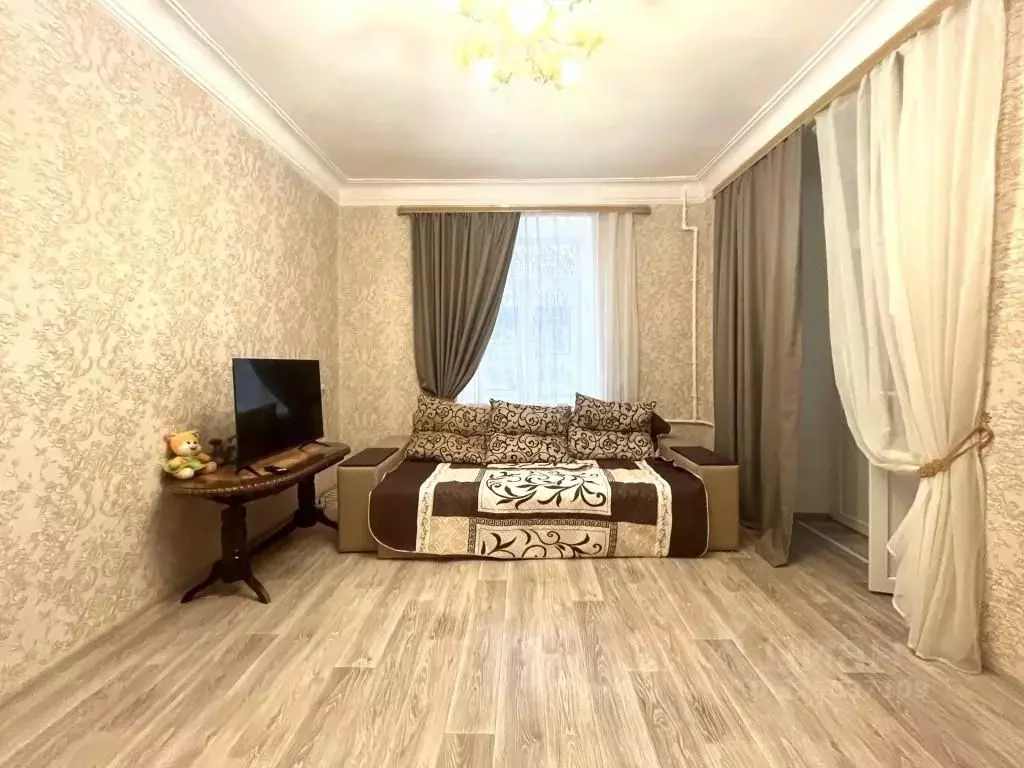 2-к кв. Севастополь ул. Надеждинцев, 5 (58.7 м) - Фото 1