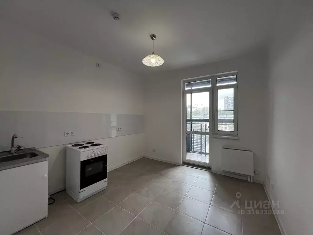 3-к кв. Москва ул. Константина Федина, 5 (76.0 м) - Фото 0