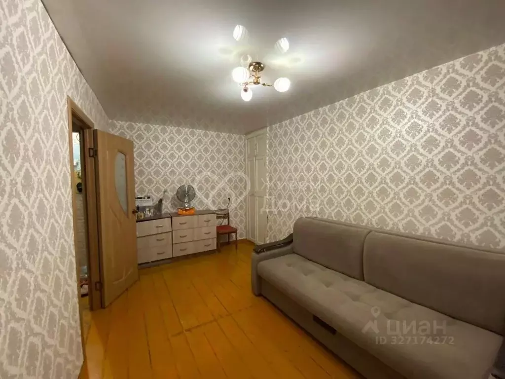 1-к кв. Волгоградская область, Волгоград ул. Кирова, 106 (29.3 м) - Фото 0